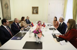 Փաշինյանը Նորվեգիայի վարչապետի հետ քննարկել է Հայաստան-Եվրոպական միություն հարաբերությունների հետագա զարգացմանն առնչվող հարցեր