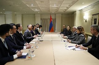 Փաշինյանը ռազմավարական հետազոտությունների Heritage հիմնադրամի ներկայացուցիչների հետ քննարկել է տարածաշրջանային հարցեր