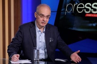 Բոլոր գրոհներին պետք է հակահարված տալ, նպատակ ունենալով իշխանությունից հեռացնել գերագույն գլխավոր մոլագարին. Զուրաբյան