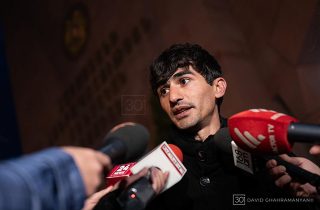 «Շուտով 2 ամիսն է լրանալու, բայց ինձ վրա թքող ոստիկաններին Քննչական կոմիտեն չի կարողանում հայտնաբերել». Տիգրան Ուլուբաբյան