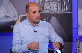 Կա մեկ ելք՝ հանրությունը պետք է փողոցներում ապահովի անհրաժեշտ աջակցություն, ընդդիմությունն էլ ԱԺ-ում անվստահության գործընթացն ավարտին հասցնի. Մելիք-Շահնազարյան