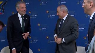 Փաշինյանը հանդիպել է Նիդերլանդների վարչապետի հետ