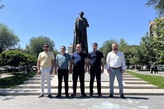 Գրառումը Սահմանադրական կարգի տապալման նախապատրաստություն է, քանի որ պետությունից Եկեղեցու անջատ կարգավիճակը ՀՀ Սահմանադրական կարգի հիմունքներից է. Հինգ իրավապաշտպանների նախաձեռնություն