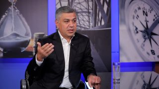 Ճանաչելով Նիկոլ Փաշինյանին՝ վստահ եմ՝ գալու է մի օր, շոու է կազմակերպելու ու փորձելու է գրավել Վեհարանը. Արթուր Վանեցյան