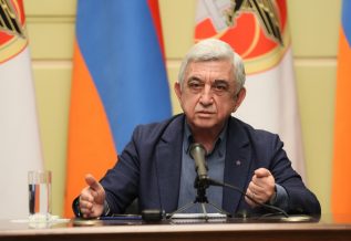 «Սարգսյանը ձգտում է ձևավորել նոր օրակարգ՝ պետականության փրկության ներքո համախմբման կոչով՝ ընդդեմ թե՛ իշխանական քայքայման, թե՛ ընդդիմադիր եսակենտրոնության». Հովասափյան