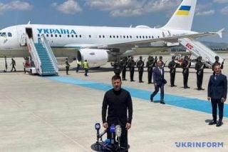 Զելենսկին Ստամբուլ մեկնած ՌԴ պատվիրակությունն անվանել է «բուտաֆորիա»