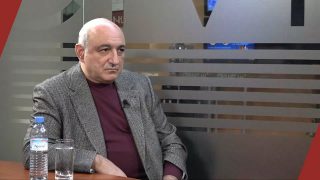 Եթե մտահոգված չլինեի իրենց մասնագիտական պարտքը ազնվորեն կատարող լրատվամիջոցների ճակատագրով, անկեղծորեն կողմ կլինեի, որ Տիգրան Հակոբյանը ստանար իր երազած բոլոր լիազորությունները. Բորիս Նավասարդյան