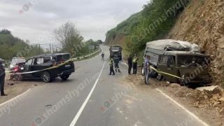 Տաթև-Լծեն խաչմերուկում բախվել են «Toyota Land Cruiser»-ը և «КамАЗ»-ը․ կան վիրավորներ