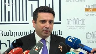 Նախկինում մի լրագրող քաղաքական գործչի կնոջը մի բան ասեր՝ էնքան կծեծեին, որ «Էշին քեռի» կասեր