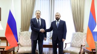 Լավրովը ԱԳՆ-ում է. մեկնարկել է նեղ կազմով հանդիպումը
