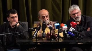 Թատրոնում հիմա փոքր փակուղի է ստեղծվել, մինչև հիմա սպասում ենք, որ կգան խոսելու. Արթուր Կարապետյան