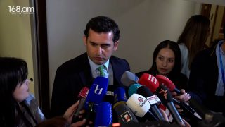 Փաշինյանի՝ Մոսկվա գնալ-չգնալու որոշումը ես չեմ կայացնում. Հակոբ Արշակյան