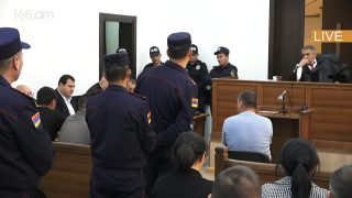 Ի՞նչ ի նկատի ունեիք՝ ասելով, որ օгнетушитель-ները նոր պետք է բերեին․ հարց՝ զորամասի հրամանատարին