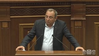 Հասարակությունը թող տեսնի, թե ովքեր են, որ ունեն մանդատ, բայց զրկում են հարցը քննարկելուց. Մինասյան
