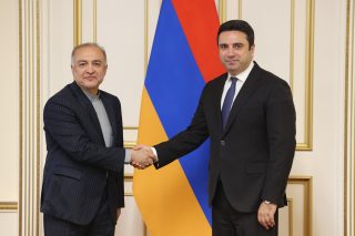 Ալեն Սիմոնյանն Իրանի դեսպանի հետ քննարկել է հայ-իրանական հարաբերությունների օրակարգի առանցքային թեմաները