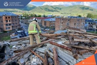 Փրկարարներն արձագանքում են Արագածոտնի մարզում ուժեղ քամու վերաբերյալ ստացված ահազանգերին