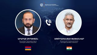 Հայաստանի ու Հնդկաստանի ԱԳ նախարարները քննարկել են տարածաշրջանում ստեղծված իրավիճակը