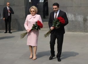 Վալենտինա Մատվիենկոն հարգանքի տուրք է մատուցել Հայոց ցեղասպանության զոհերի հիշատակին