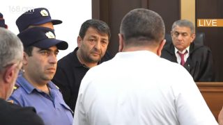 Քննչականում որ նստած էինք, դու ինձ ի՞նչ ասեցիր…Ո՞վ ա նկարել, արա. Ազատի ղեկավարի հետ վեճ սկսվեց
