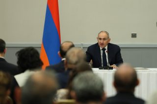 Հայ համայնքի հետ հանդիպմանը Փաշինյանը հույս է հայտնել, որ Էրդողանի հետ հանդիպումը նոր ազդակ կհաղորդի երկկողմ հարաբերություններին