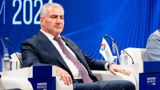 ՔՊ-ի՝ այդ խմբակի մեջ էլ կան պարկեշտ անձնավորություններ. նրանց խորհուրդ եմ տալիս չդառնալ Հայ ազգի նզովյալներ. Սամվել Կարապետյան