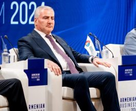 ՔՊ-ի՝ այդ խմբակի մեջ էլ կան պարկեշտ անձնավորություններ. նրանց խորհուրդ եմ տալիս չդառնալ Հայ ազգի նզովյալներ. Սամվել Կարապետյան