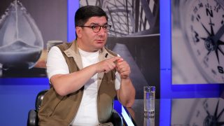 «Սրանց մոտ ուղղակի «ստոպ» չի լինելու՝ արշավ է քաղաքացիների դեմ, հաջորդ քայլով տուգանելու են նաև շրջաններից եկողներին». Մեսրոպ Մանուկյան