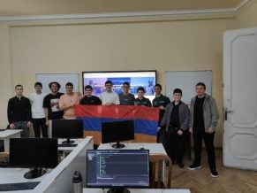 1 արծաթե և 3 բրոնզե մեդալ՝ Ասիայի և Խաղաղօվկիանոսյան երկրների ինֆորմատիկայի միջազգային օլիմպիադայից