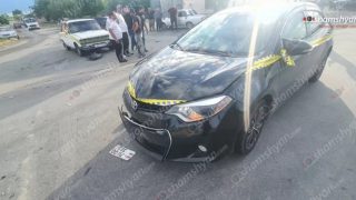 Արարատի մարզի Այգավան գյուղում բախվել են «Toyota»-ն և 2 «ՎԱԶ 2106»-երը