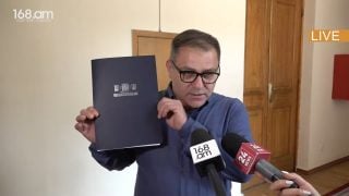 Այս պահին երկու պատ կա՝ հաղթահարելու. մեկը ընդդիմության պատն է. Նարեկ Մալյան