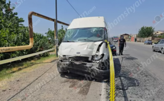 Սուրենավանում «Ford Transit»-ը բախվել է «Mercedes Sprinter»-ին․ կան վիրավորներ