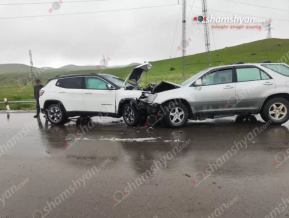 Երևան-Մեղրի ավտոճանապարհին բախվել են «Jeep Compass»-ը և «Lexus»-ը․ կան տուժածներ