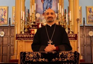 Հիմա էլ, հանդես է գալիս որպես գլխավոր կանոնալոգ ու գլխավոր ուխտոլոգ. Տեր Գաբրիել Վարդանյան