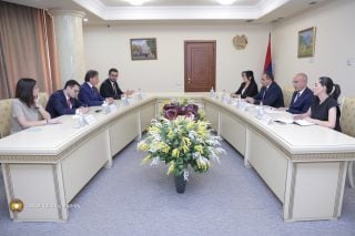 Քննչական կոմիտեի նախագահ Արթուր Պողոսյանն ընդունել է Իտալիայի դեսպանին