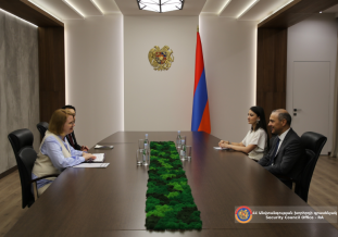 Արմեն Գրիգորյանն ու Կլաուդիա Բուշը քննարկել են Հայաստան-Գերմանիա հարաբերություններում կոնկրետ ծրագրերի կյանքի կոչման ուղղությամբ իրականացվող աշխատանքները