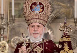 Գիտեք՝ ինչո՞ւ են հարձակվում հենց Նորին Սուրբ Օծություն Տ. Տ. Գարեգին Երկրորդ Ամենայն Հայոց Հայրապետի վրա, ընկնավորվում են նրա անունը լսելով. Ասողիկ աբեղա Կարապետյան
