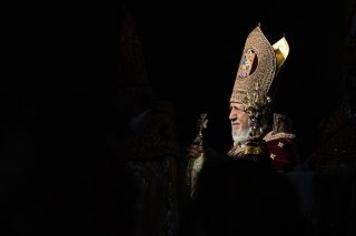 Փաշինյանը և ապստամբ հոգևորականներն ընդդեմ Ամենայն Հայոց Կաթողիկոսի 