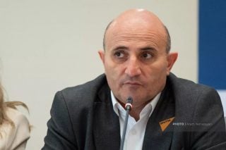 «Ցավոք, Հայաստանը շարունակում է մնալ «կարմիր» գոտիավորմամբ. վերջերս շուկայի կողմից ունեցանք փոքր ահազանգ». Մեխակ Ապրեսյան