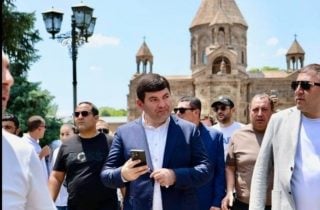 Հուլիսի 4-ին կլինեմ Երևանի Մաշտոցի պողոտայի հարակից այգում՝ աջակցելու ազգային բարերար Սամվել Կարապետյանին.Դավիթ Համբարձումյան