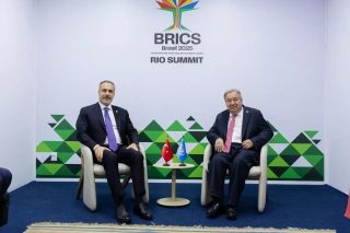 Թուրքիայի ԱԳ նախարարը Գուտերեշի հետ քննարկել է անվտանգային իրավիճակը Մերձավոր Արևելքում