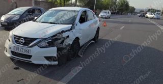 Արցախի պողոտայում բախվել են 2 «NISSAN» և «MERCEDES» մակնիշի ավտոմեքենաներ