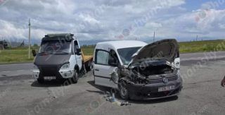 Սևանում բախվել են «Volkswagen»-ը ու «ГАЗель» մակնիշի ավտոքարշակը․ կա վիրшվոր