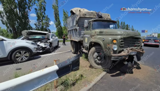 Շղթայական վթար՝ Երևան-Սևան ավտոճանապարհին․ հիվանդանոց տեղափոխված հղի կնnջ կյանքին վտանգ չի սպшռնում
