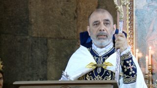 Ալիևին հոդաբաշխ պատասխան տվե’ք. Եկեղեցու ներքին գործերին միջամտելու իրավասություն չունե’ք. Սերովբե Սրբազան