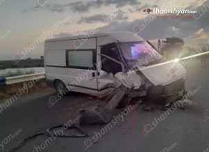 Արմավիրի մարզում բախվել են «Ford Transit»-ը և «Mercedes Sprinter»-ը․ կան վիրավորներ