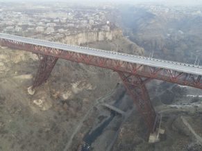 Քաղաքացին ցանկացել է նետվել Նոր Հաճնի կամրջից․ կանխվել է քաղաքացու ինքնասպանության փորձը