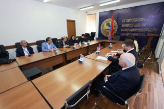 ՏԿԵ փոխնախարարն ու Իրանի դեսպանը կարևորել են տարանցիկ բեռնափոխադրումների արդյունավետության բարձրացումը