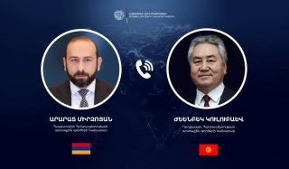 Արարատ Միրզոյանը հեռախոսազրույց է ունեցել Ղրղզստանի ԱԳ նախարար Ժեենբեկ Կուլուբաևի հետ