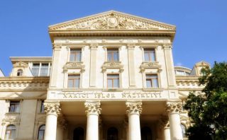 Ադրբեջանի ԱԳՆ-ն հայտնել է ռուսական հարվածի հետևանքով Ուկրաինայում իր դեսպանատան շենքի վնասման մասին