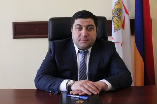 Տիգրան Ավինյանը ստորագրել է Արամ Ազատյանին պաշտոնից ազատելու որոշումը